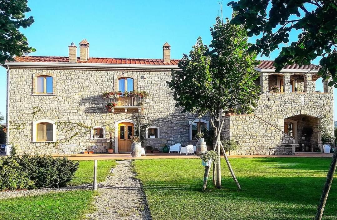 Masseria Fontana Dei Fieri Pietrelcina Exterior photo