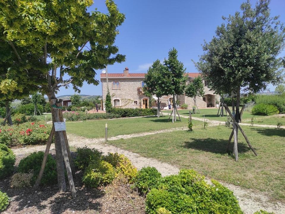 Masseria Fontana Dei Fieri Pietrelcina Exterior photo